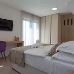 Villa Mandala